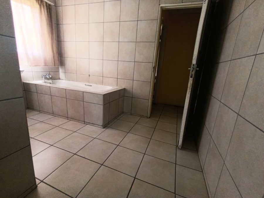 To Let 1 Bedroom Property for Rent in Brandwag Free State